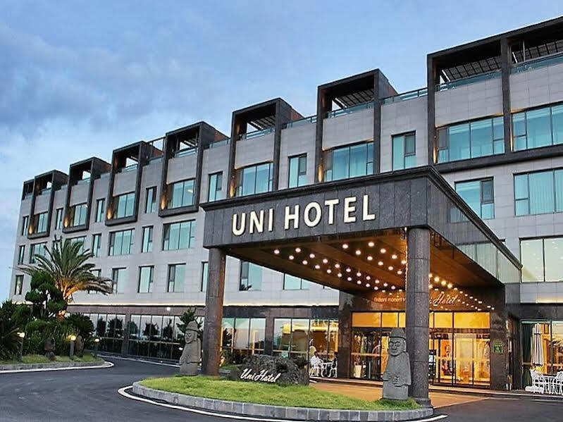 Uni Hotel Чеджудо Экстерьер фото